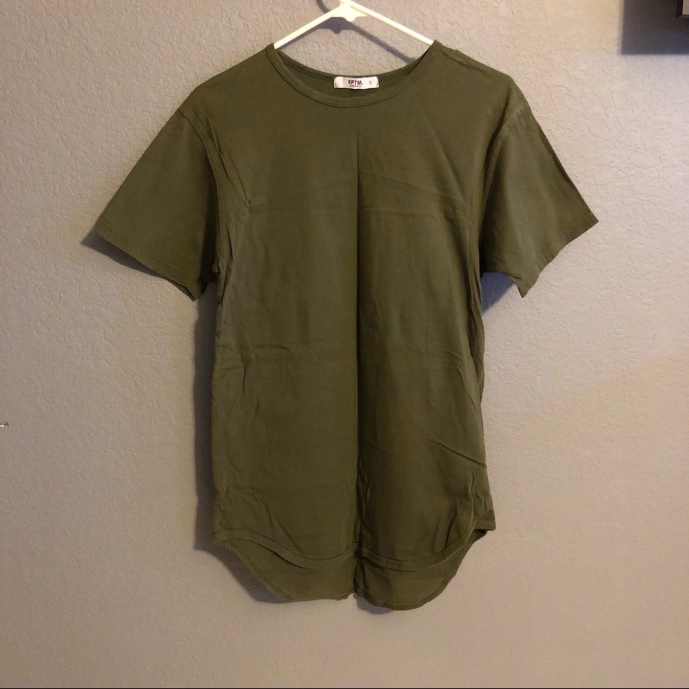 EPTM Fashion Original Long Curved Hem Scoop TShirt